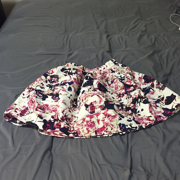 Full high wished skirt from express - Picture 1 of 3