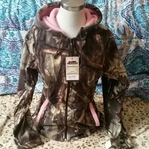 Fleece camo zip up:)