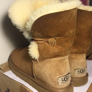 Chestnut SHORT BOOT UGGS