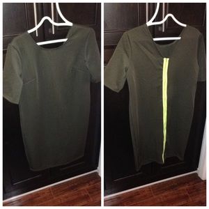 Short body con dress dark green