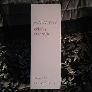 Mary Kay Creamy Cleanser