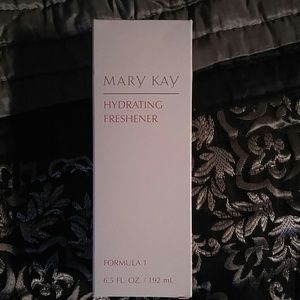 Mary Kay Hydrating Freshener