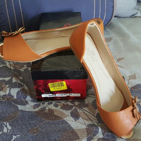 Cognac Belita Flat - Picture 3 of 4