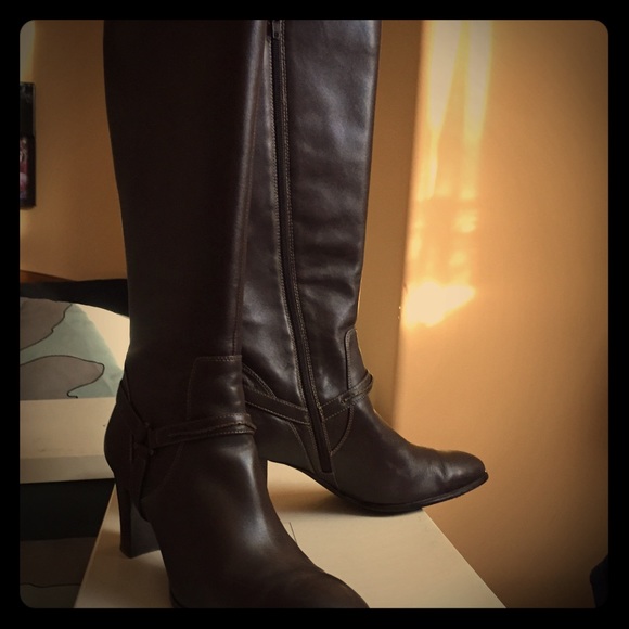 Brown Leather Bridal Detail Tall Boots