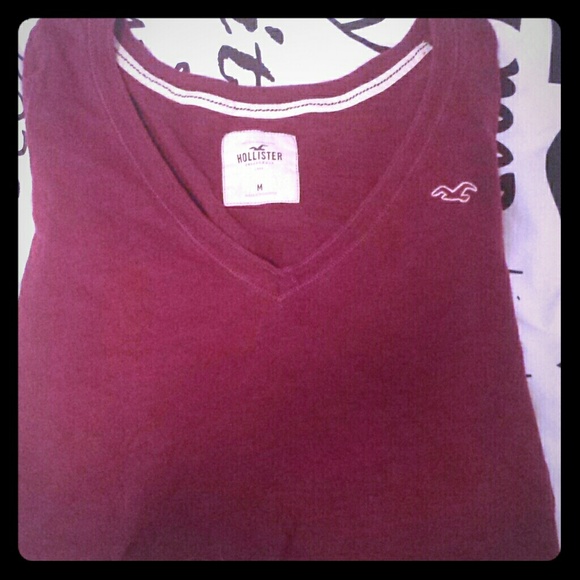 M hollister T-shirt