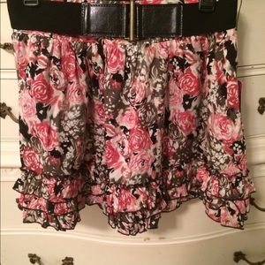 Floral skirt with belt