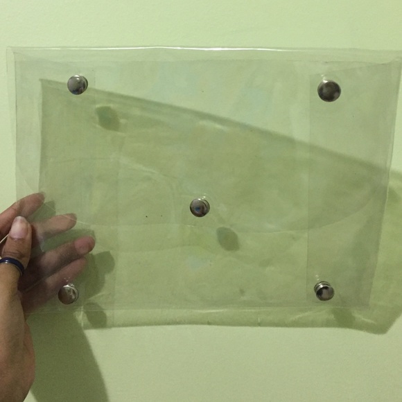 Clear Clutch