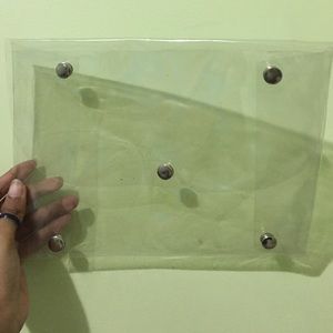 Clear Clutch