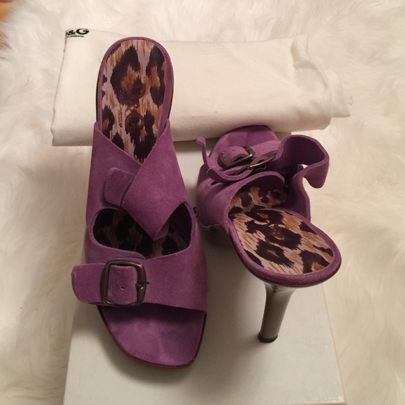❌SOLD❌D&G lilac/purple suede pumps leopard inside