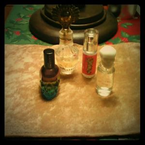 Assorted perfume minis