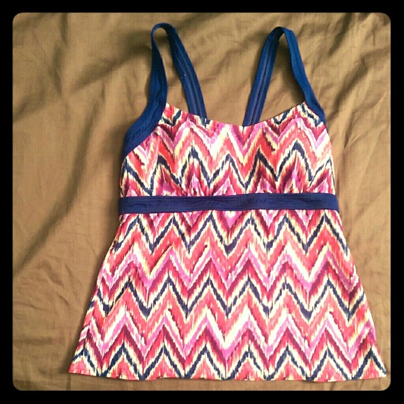 Nike racerback workout/swim tank NWOT - Picture 1 of 2