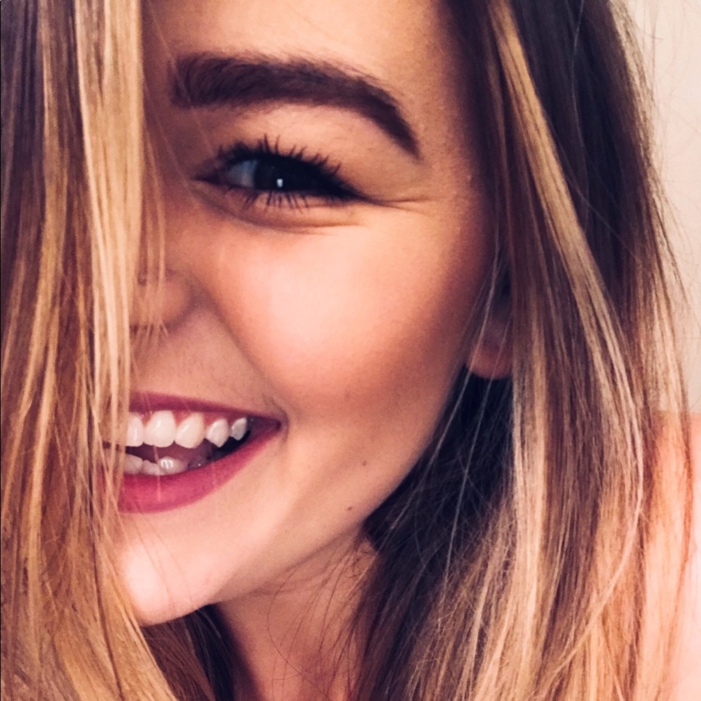 Meet your Posher, Lauren marie