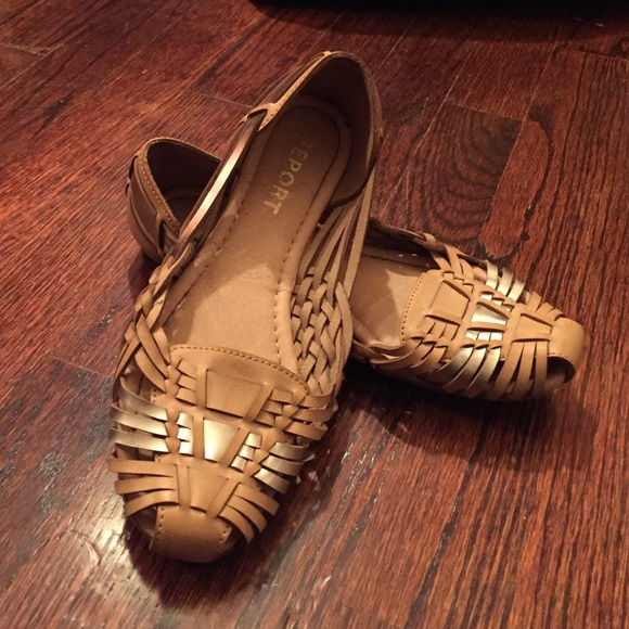 Beige and silver woven flats!!!⚡️