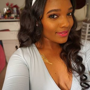 Meet your Posher, Monae