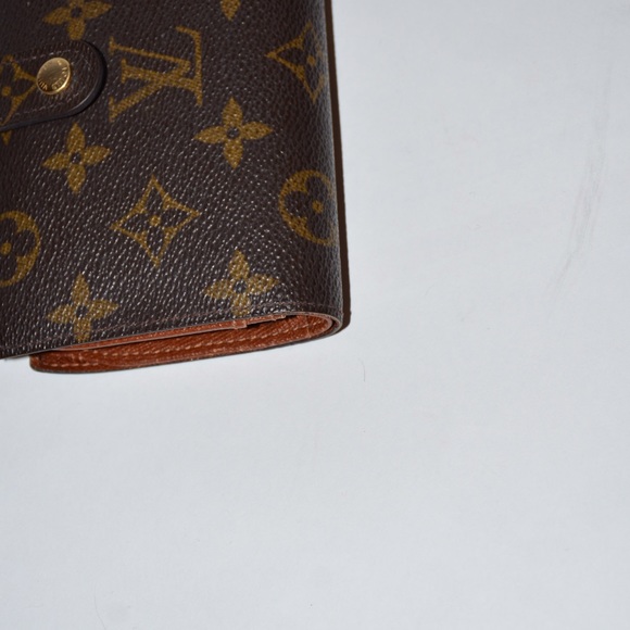 Extra photos of LV French wallet!!