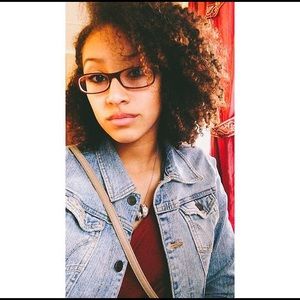 Meet your Posher, Carmen