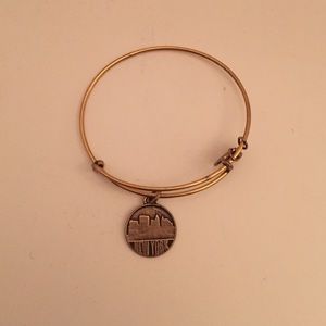 "New York" Alex & Ani