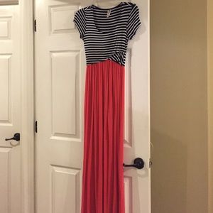 Super cute comfy maxi dress
