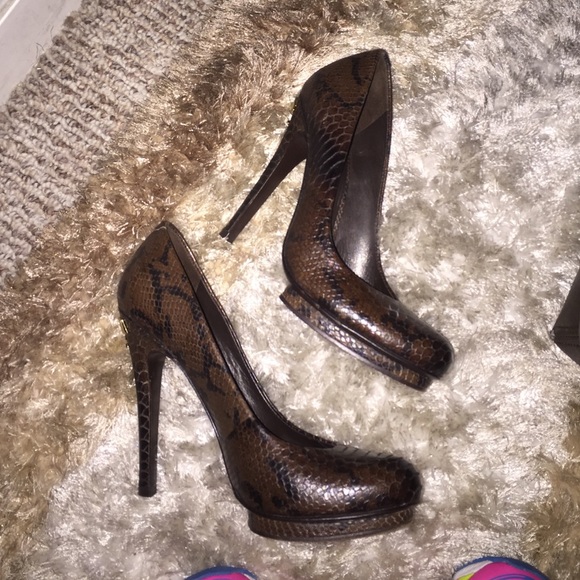 Tory Burch Shoes - Picture 2 of 4