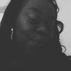 Meet your Posher, Latoya