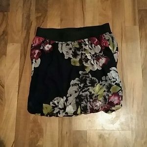 Black floral bubble skirt