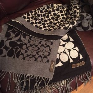 Coach Signature Scarf