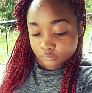 Meet your Posher, Nikeya