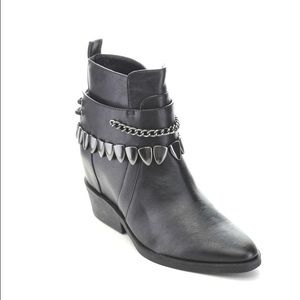 Black Chain booties