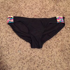 NEVER BEEN WORN Op swim bottoms