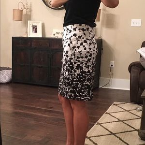White House Black Market pencil skirt