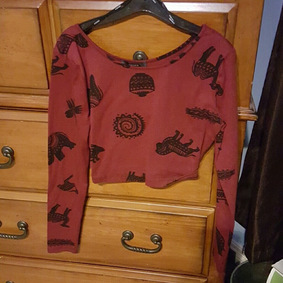 Long sleeve crop top