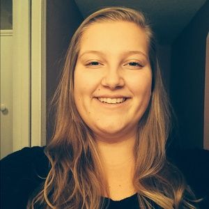 Meet your Posher, Alexandra