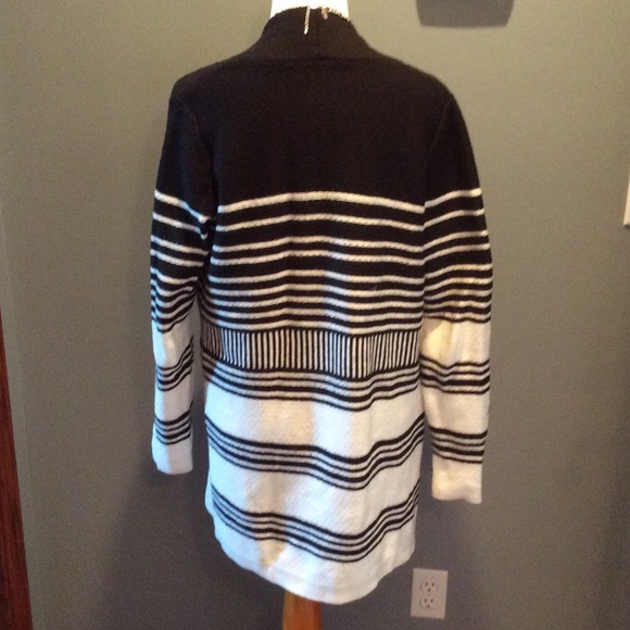 Ann Taylor Long Cardigan - Picture 2 of 3