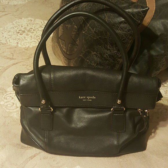 kate spade Handbags - Authentic Kate Spade Handbag