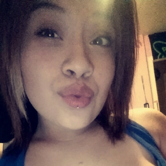 Meet your Posher, Anitra - Picture 1 of 1