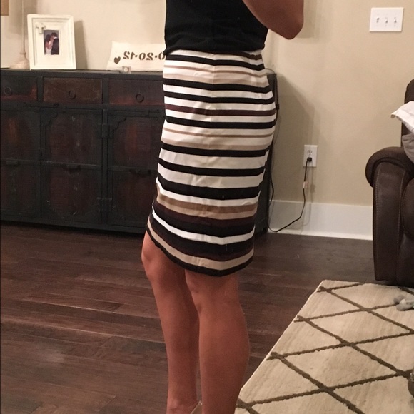 White House Black Market Pencil Skirt