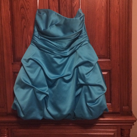 David's bridal bridesmaids dress - Picture 1 of 2