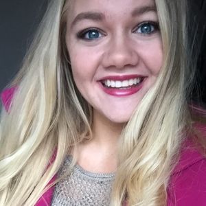 Meet your Posher, Charlotte