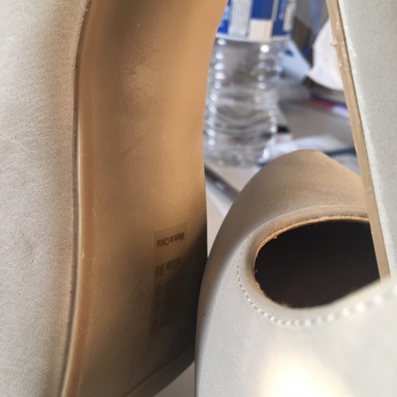 LETS PARTY 🎉 - Picture 3 of 4