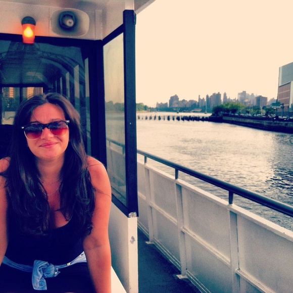 Meet your Posher, Victoria