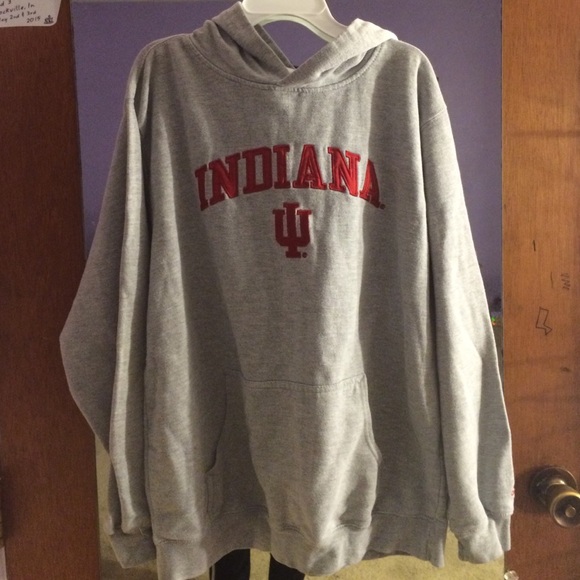 ADIDAS IU SWEATSHIRT
