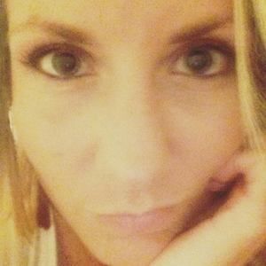 Meet your Posher, Rose