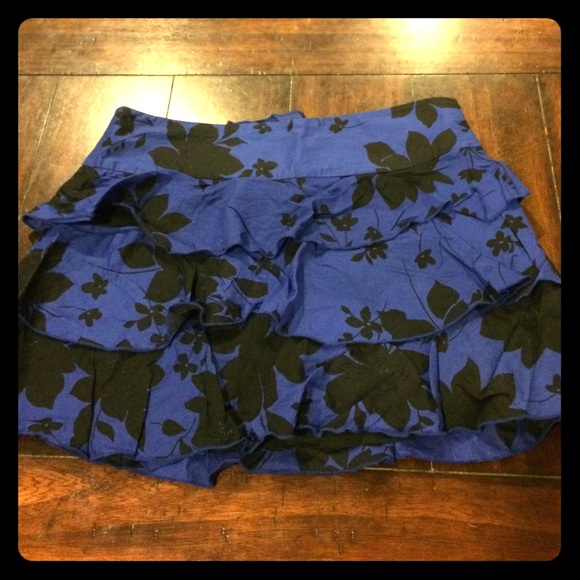 EXPRESS skirt 🌀 - Picture 1 of 2