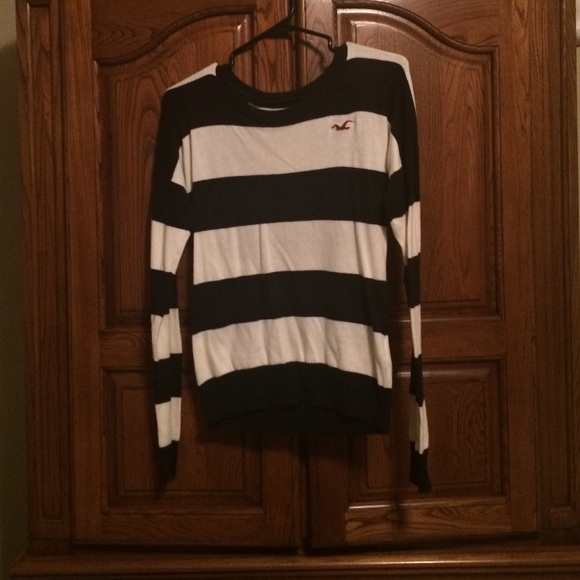 Sweater - Picture 1 of 1