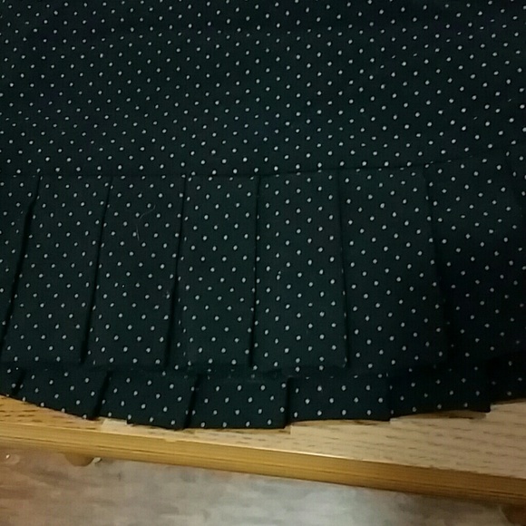 Black and pink polka dot skirt juniors size 13 - Picture 3 of 4