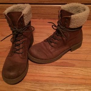Faux Fur lined boots