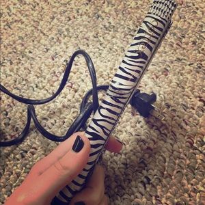 mini hair straightener