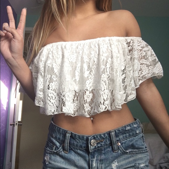 off shoulder cropped lace top