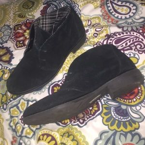 Black ankle high boots