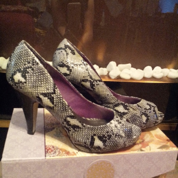 On Sale Madden girl snakeskin peeptoe high heels